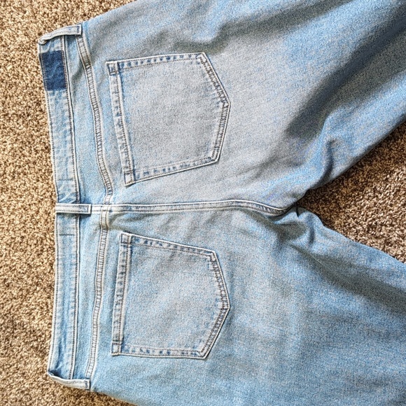 Hollister Relaxed Straight Leg Low Rise Jeans NEW Plus Size Oversized - Picture 9 of 11